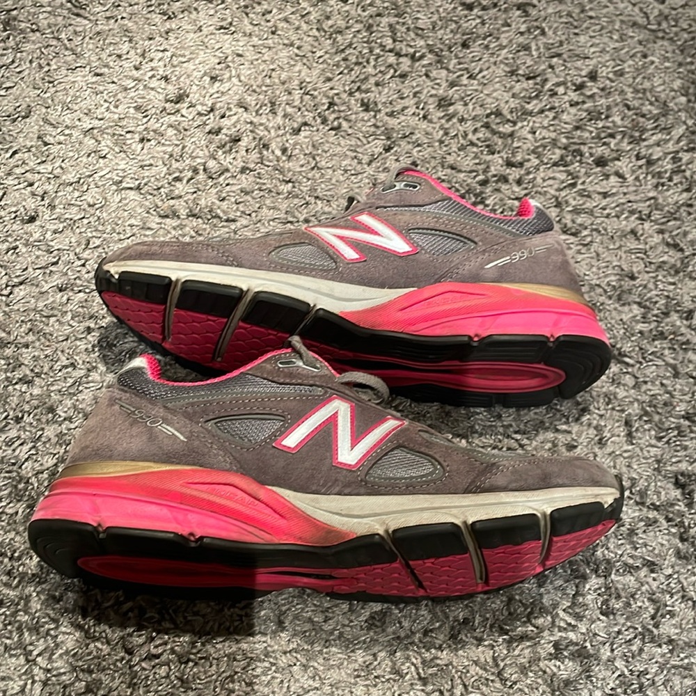 New balance 990 v4